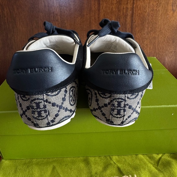 Tory Burch Field Sneakers Navy T Monogram Calf Leather Size 7 Dust bag box - Picture 4 of 11